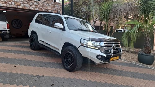 Toyota Land Cruiser 200 VX V8 4.5D Twin Turbo Auto